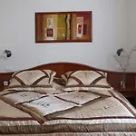 Szerencsemak Panzio Apartmán