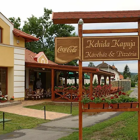 Szerencsemak Panzio * Kehidakustany