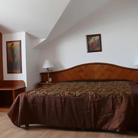 Szerencsemak Panzio Kehidakustany