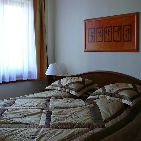 Apartment Szerencsemak Panzio