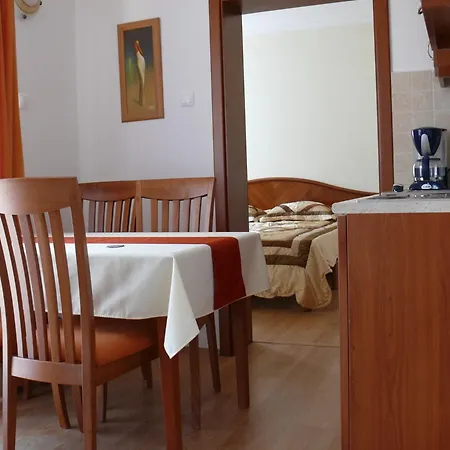 Szerencsemak Panzio Apartment Kehidakustany