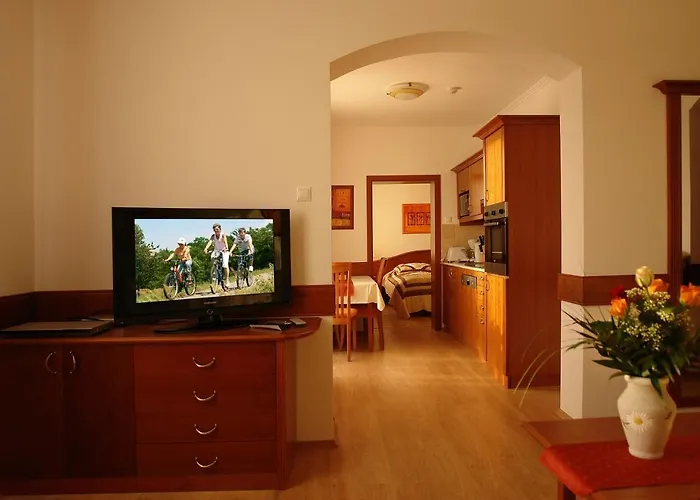 דירה Szerencsemak Panzio Kehidakustány