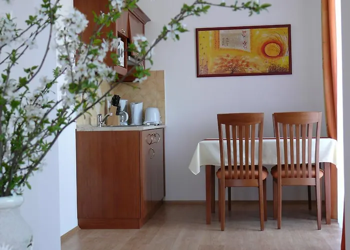 דירה Szerencsemak Panzio