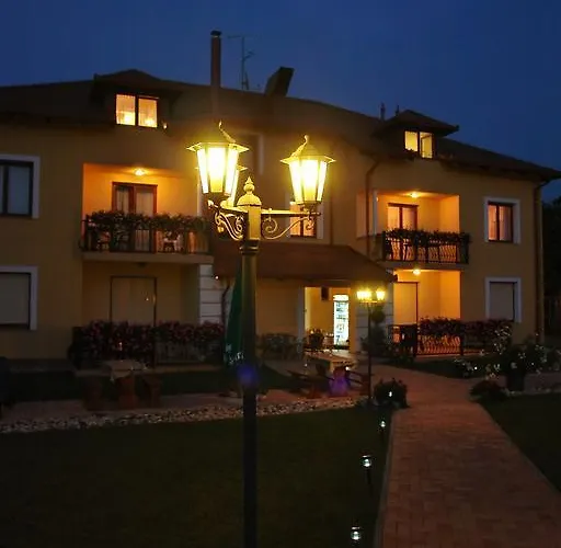 Szerencsemak Panzio Kehidakustány